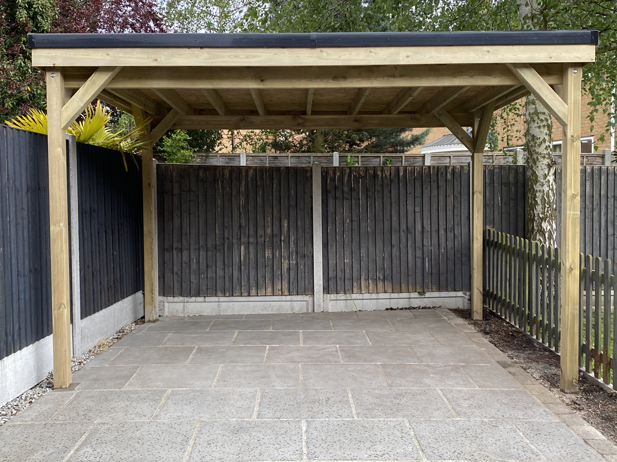 COVERED SEATING AREA