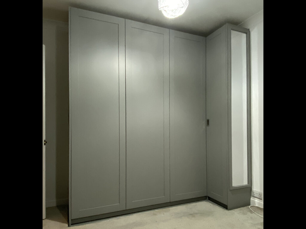 Fitted wardrobes in Thorpe Bay