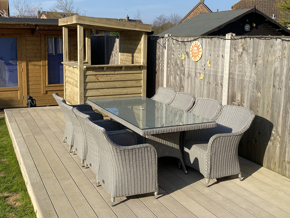 GARDEN BAR