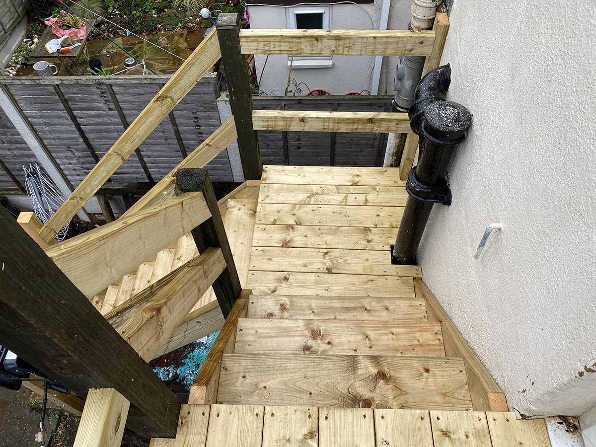 EXTERNAL STAIRCASE