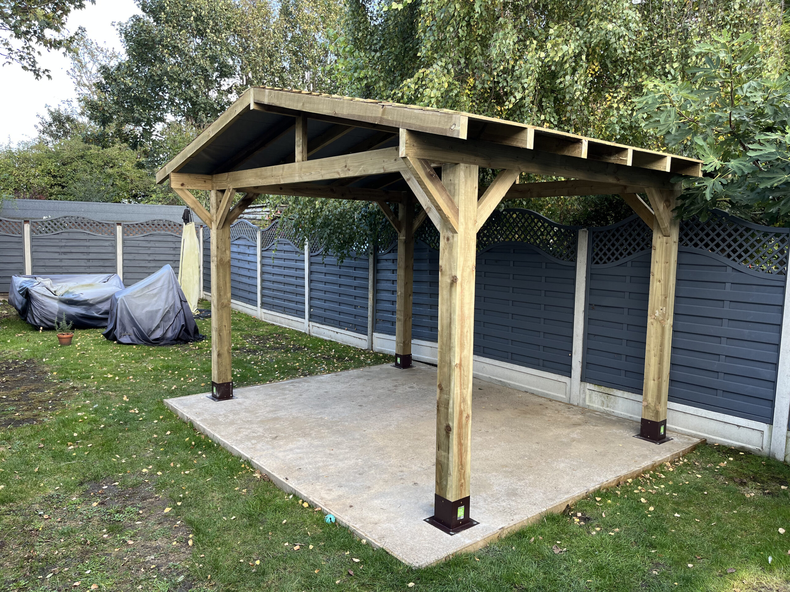PERGOLA – OUTDOOR SEATING AREA